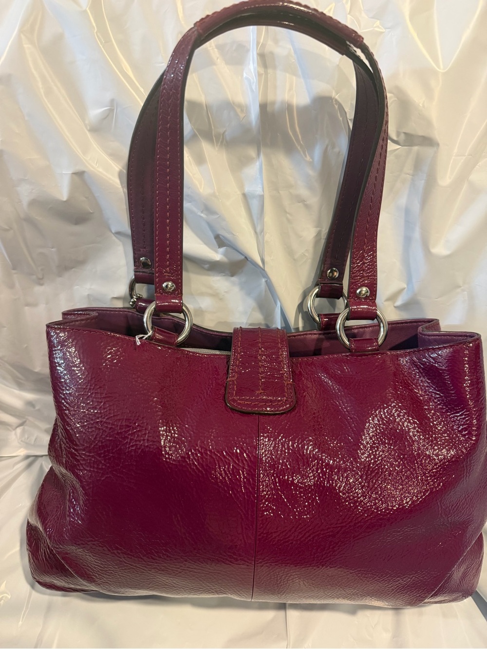 Coach Soho Patent Leather Shoulder Bag Magenta/Berry Silver Buckle EUC - Picture 2 of 15